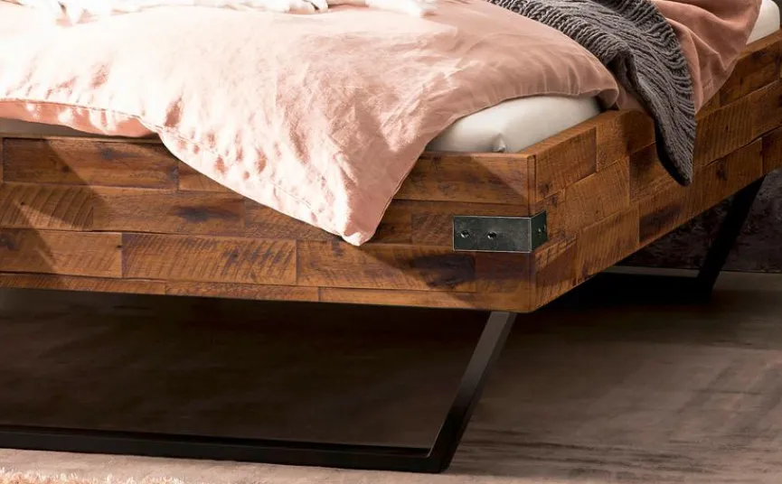 Outlet Massivholzbett Lecona 180 x 200 cm Betten
