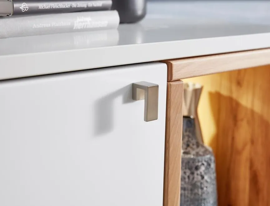 Innostyle Vitrine Serpio