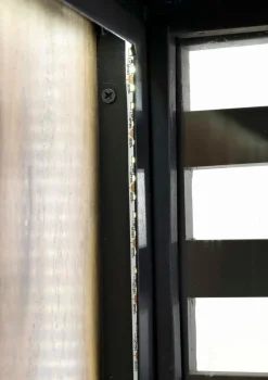 Gutmann Factory Vitrine Showcase